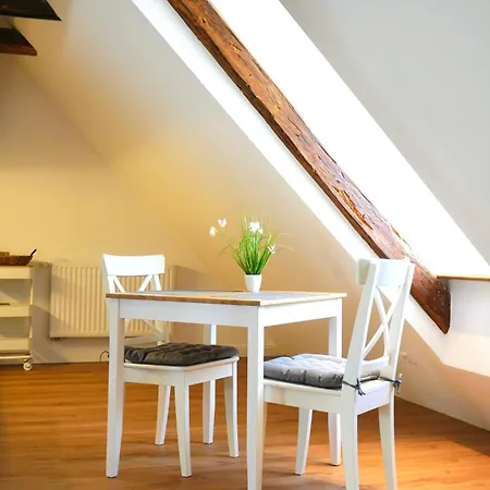 Altstadt V- Studio-3 Personen- Waschmaschine- Parkplatz